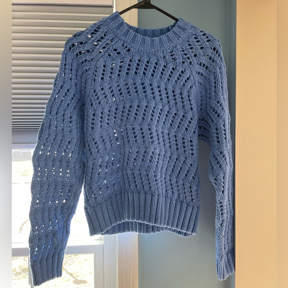 American Eagle blue cotton sweater